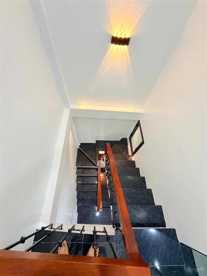 Víp nhỉnh 7tỷ bán nhà chính chủ quan nhân thanh xuân full nội thất ngõ nông