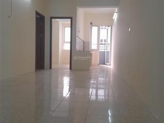 Bán căn 2 ngủ 2wc 58m2  tòa 30t nam trung yên giá 73tr/m2 (chuẩn giá)