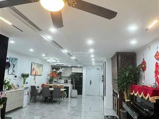 Chung cư cao cấp new skyline, hà đông  136 m2  căn góc 3 ngủ  view hồ