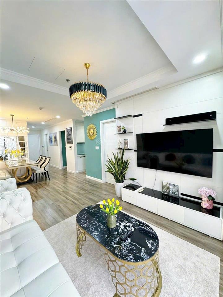 Cho thuê căn hộ sun square, căn 3 phòng ngủ full đồ, giá 15 tr/th vào luôn.  0838 452 ***