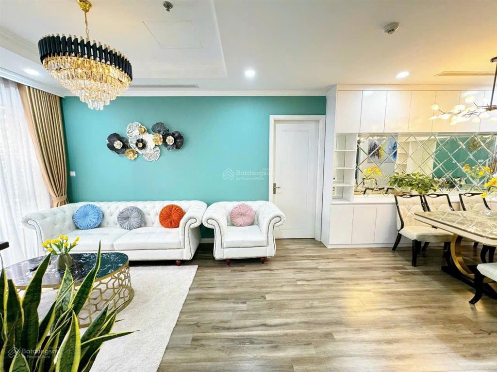 Cho thuê căn hộ sun square, căn 3 phòng ngủ full đồ, giá 15 tr/th vào luôn.  0838 452 ***