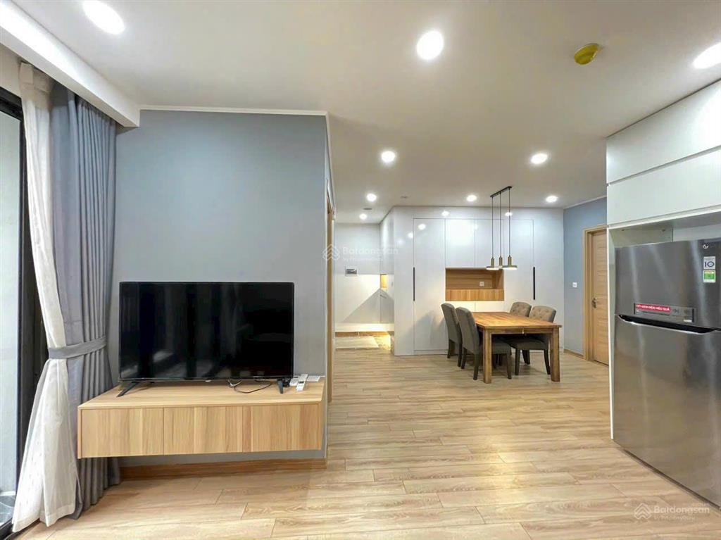 Ban quản lý sky park cho thuê căn 2 đủ đồ giá 16 triệu/tháng.  0838 452 ***