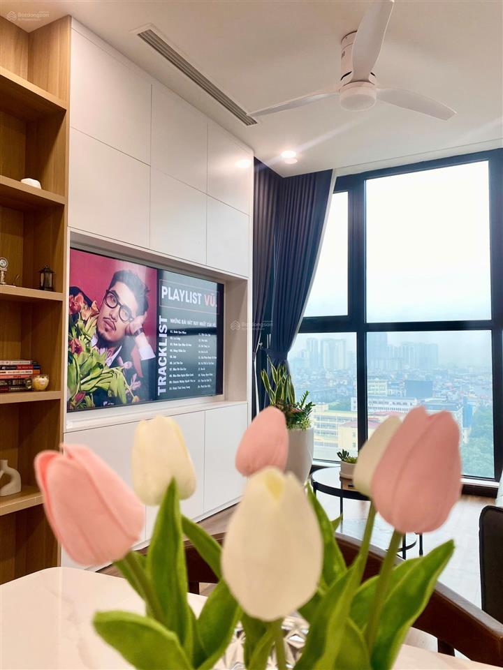 Cho thuê chcc mipec rubik 2 và 3 p ngủ full đồ giá chỉ từ 18 triệu/tháng. kh 0838 452 ***