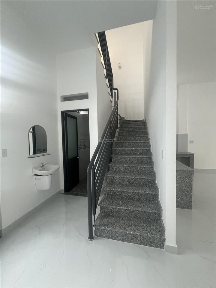 Cho thuê nhà mặt phố trần văn giàu, 25 triệu, 237m2, giá ưu đãi