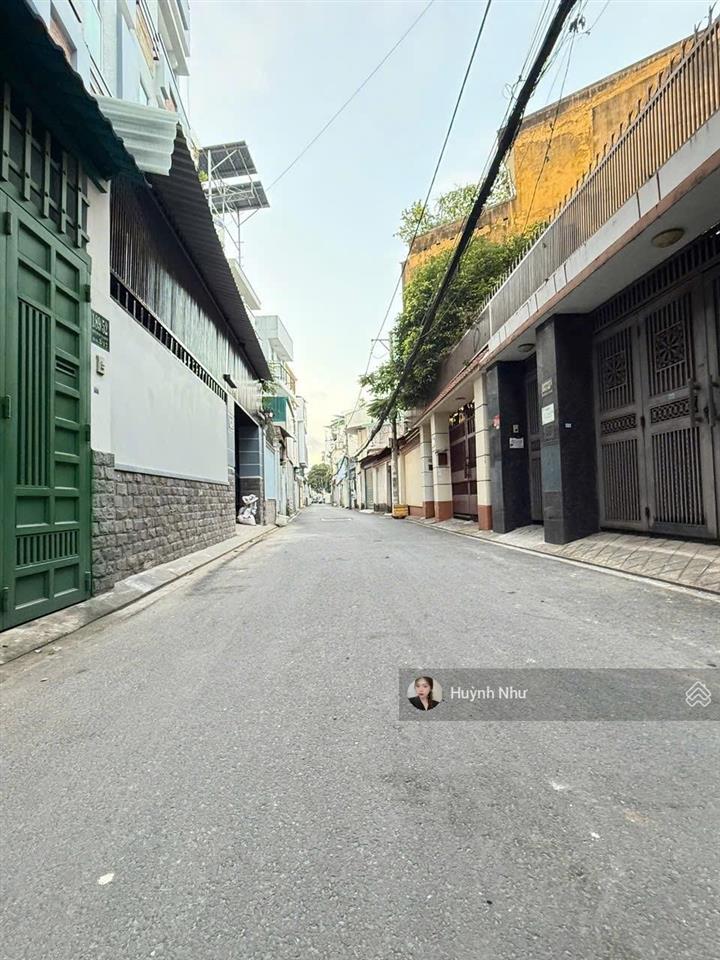 Siêu hiếm mua nhà tặng đất  ngang 5.5m 2 tầng ngay ngã tư hàng xanh giáp q. 1, chỉ 107tr/m2