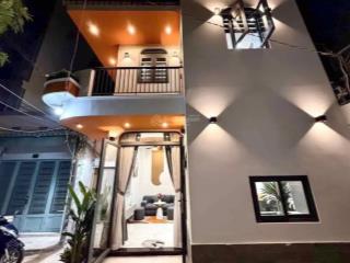 Chủ định cư cần bán gấp nhà mt hẻm, thoáng, nhà đẹp, giá chỉ hơn 3 tỷ