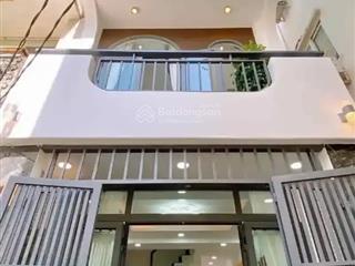 Chủ kẹt tiền bán gấp nhà đường d2 ( nguyễn gia trí ) giá 3 tỷ