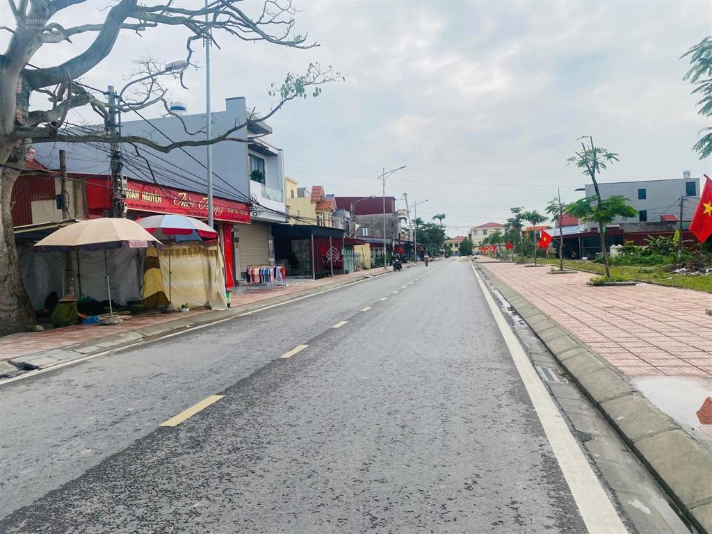 Trục đường chính hợp đức quý kim trung tâm chợ chiều đức hậu khu kinh doanh buôn bán sầm uất