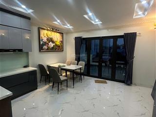 Nhà đẹp, lô góc hồ tùng mậu dt 38m x 5 tầng  mt 4.6m  giá 8 tỷ