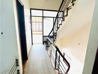 Chốt ngay! nhà mặt phố  vỉa hè  ô tô tránh  sát hoàng quốc việt  sổ đỏ vuông  giao ngay