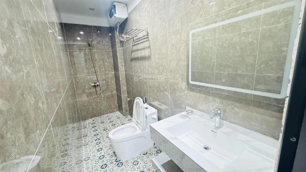 Bán nhà mai động phường mai động. các 150m ra hồ đền lừ. khu đắc địa chung tâm tập thể dục, viu đẹp