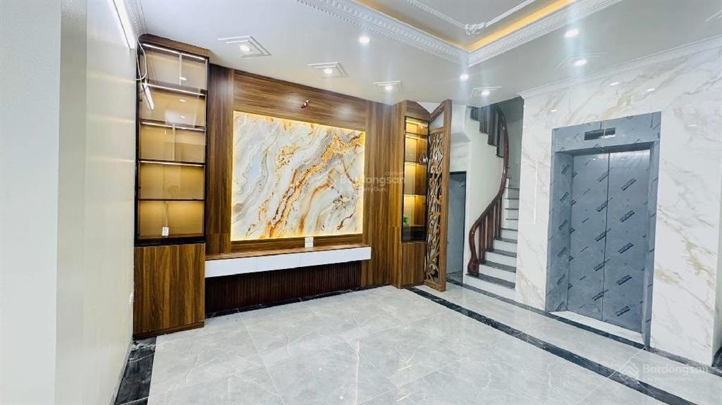 Bán nhà mai động phường mai động. các 150m ra hồ đền lừ. khu đắc địa chung tâm tập thể dục, viu đẹp