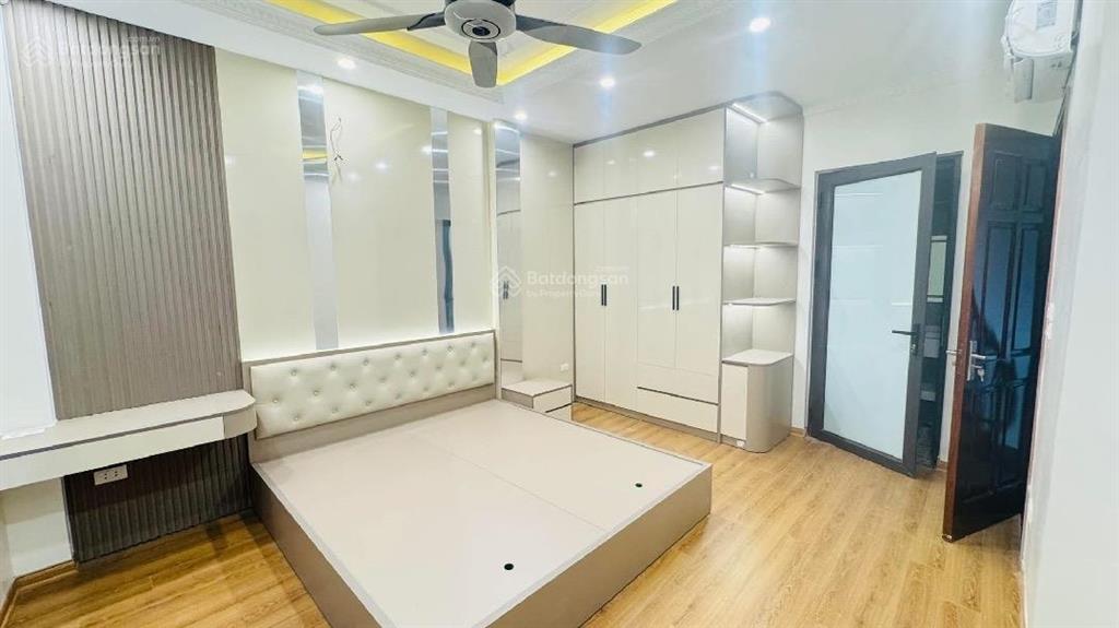 Bán nhà mai động phường mai động. các 150m ra hồ đền lừ. khu đắc địa chung tâm tập thể dục, viu đẹp