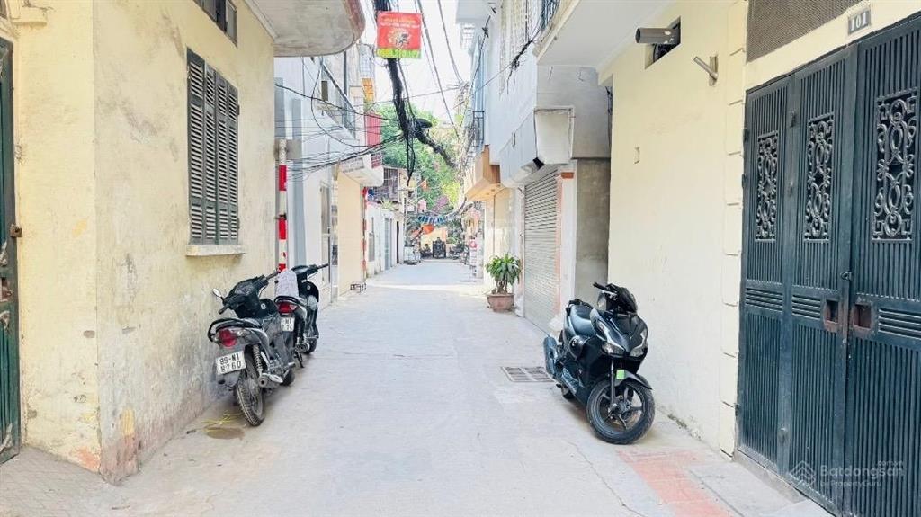 Bán nhà mai động phường mai động. các 150m ra hồ đền lừ. khu đắc địa chung tâm tập thể dục, viu đẹp