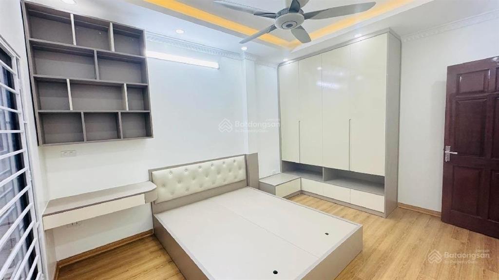 Bán nhà mai động phường mai động. các 150m ra hồ đền lừ. khu đắc địa chung tâm tập thể dục, viu đẹp