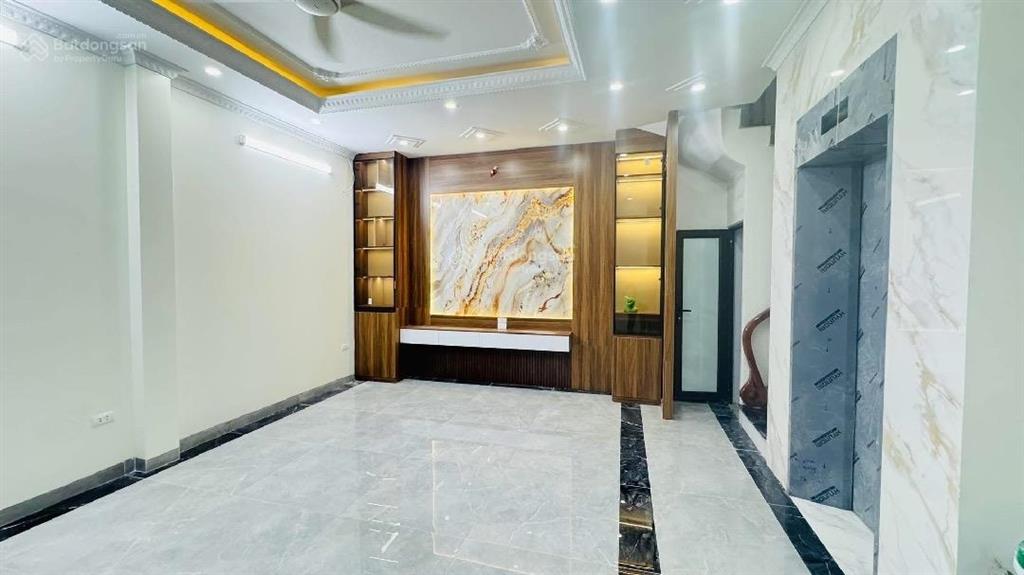 Bán nhà mai động phường mai động. các 150m ra hồ đền lừ. khu đắc địa chung tâm tập thể dục, viu đẹp