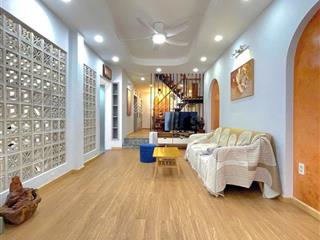 Nhà sau căn mặt tiền đường lớn, 3 tầng 60m2, giá chỉ 5.9 tỷ, phường 4 gò vấp.