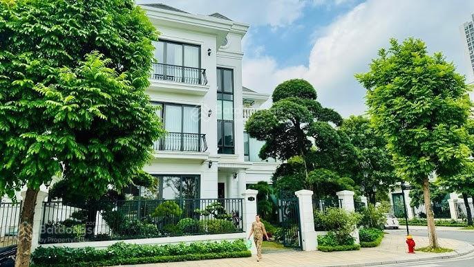 Chính chủ cần bán gấp liền kề 97m2 tại khu tt2 vinhomes green bay mễ trì giá 45 tỷ bao phí mg