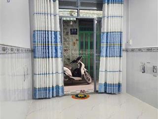 Long an  đức hoà  mỹ hạnh bắc  dtsd 42m2  full 350 triệu  1 trệt  1 lầu  pn  0905 594 ***