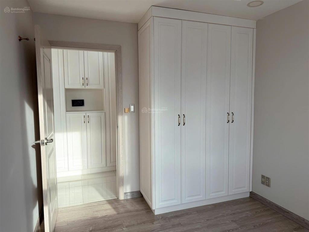 Bán scenic valley 2, 75m2, 2pn.  em 0798 740 ***