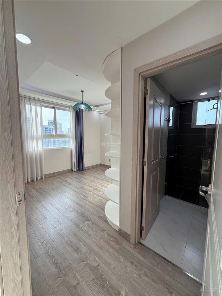 Bán scenic valley 2, 75m2, 2pn.  em 0798 740 ***