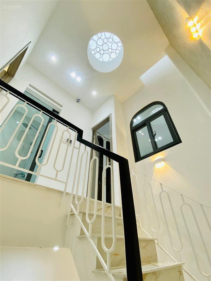 Bán nhà lê văn quới. ngang 4m. 46m2. 2 tầng. full nt. hơn 4 xíu