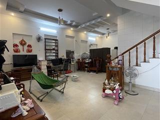 Bán nhà 2t mt d.10m5 k.sơn thuỷtrên trục thông ra biển sơn thuỷdt 210m2 ngang 8giá tốt nhất