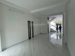 Bán nhà mặt phố 63m2, 18 tỷ tại chu văn an, p12, q. bình thạnh, hcm