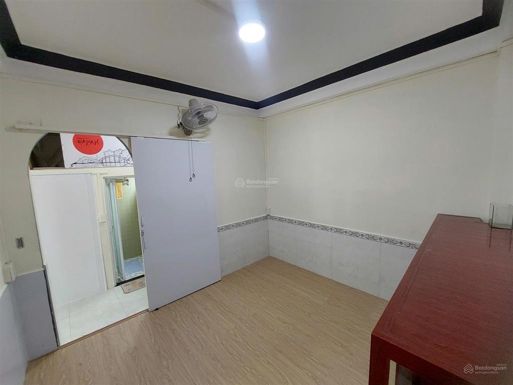 Chính chủ cần bán căn hộ tầng trệt chung cư 482a nơ trang long vị trí sầm uất quận bình thạnh