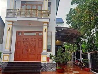 Nay kẹt quá bán 6 tỷ 999 triệu. có tl dt đất 567m2 thổ cư 172m2. bán nhà vườn thuận giao, tp hc