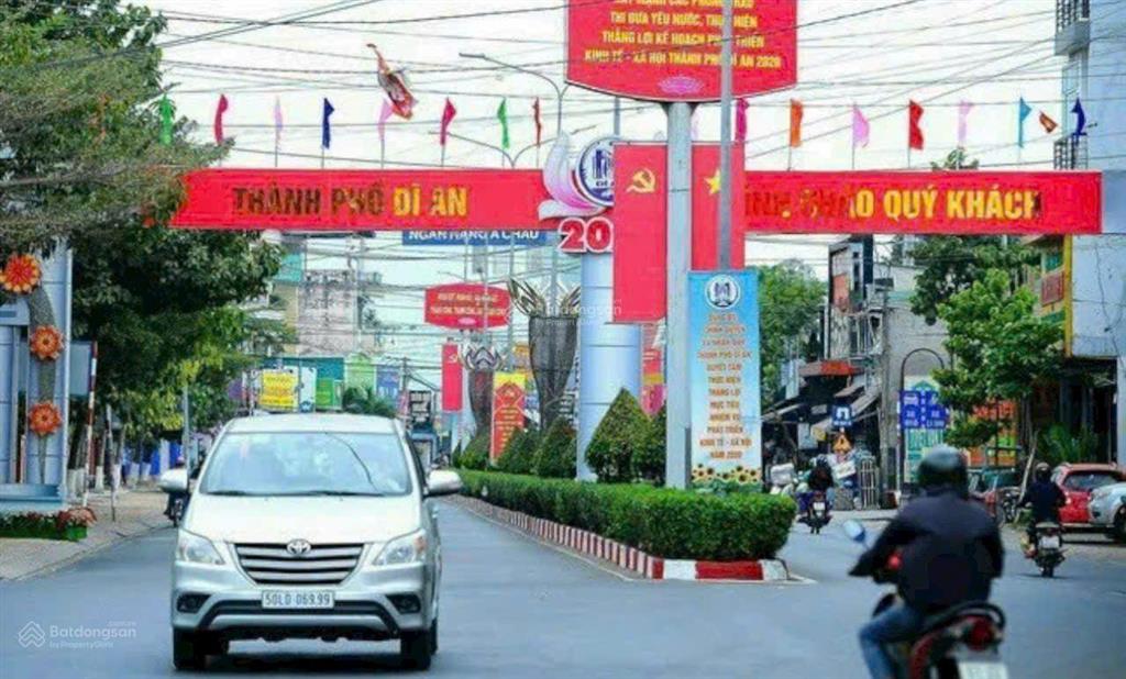 Bán lô đất trung tâm hành chính dĩ an, hướng đông nam mát mẻ dt 100m2 ngang 5m giá