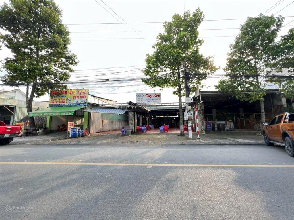 Đất mặt tiền đường trần quang khải, phường đông hòa, tp dĩ an. đất 17 tỷ 5 tl  286m² (ngang 10m)