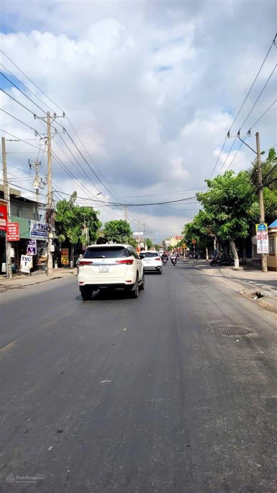 Hạ gần 6ty bán lô đất mặt tiền đường 22/12
diện tích  ngang 15 x75 = 1125m2.
trên đất có