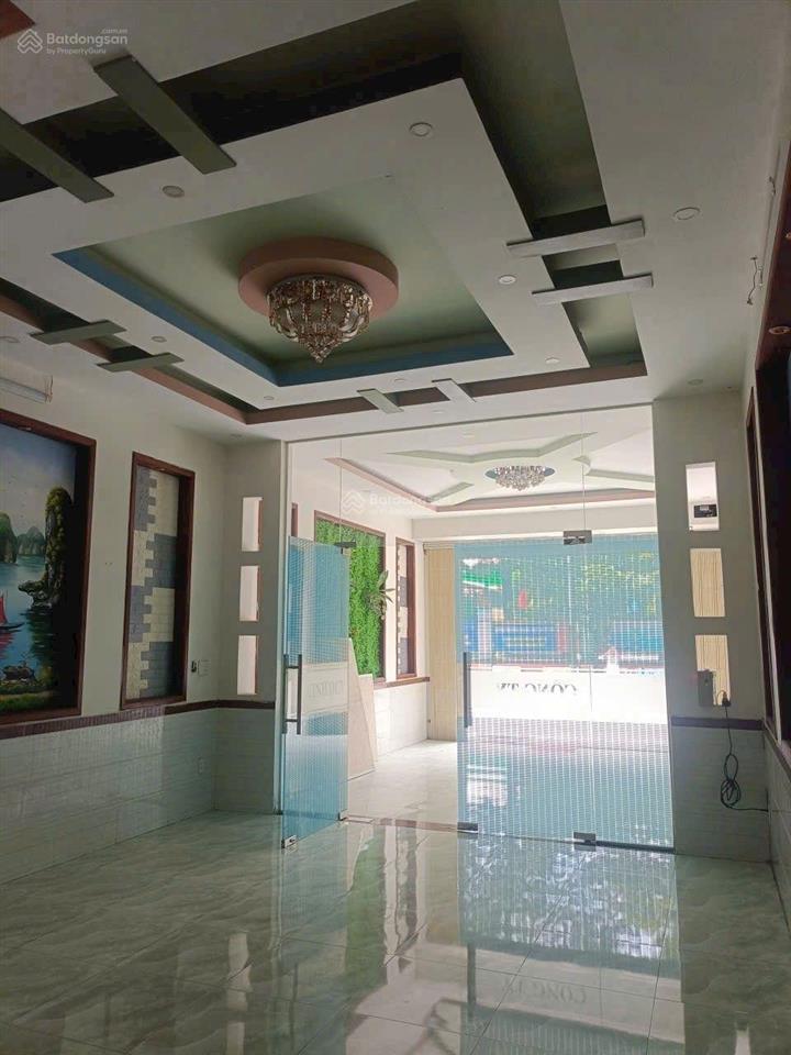 Bán nhà khu trung tâm hành chính dĩ an .tphcm  diện tích  120m, 1 trệt 2 lầu  ngay cổng