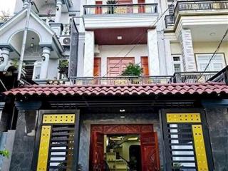 Bán gấp nhà tân đông hiệp dĩ an. chính chủ. giá 5ty9 nhà 1 trệt 2 lầu lầu nội thất thất xịn