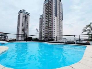 Cho thuê chdv 3 phòng ngủ giá 20 triệu có dọn phòng, trung tâm thảo điền nhiều tiện ích
