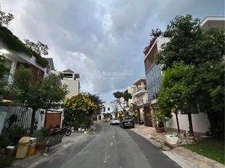18 tỷ 4x20m = 80m² mặt tiền đường 31d rộng 12m ngay cv hai hồ chỉ vài bước chân.  em đạt hỗ trợ