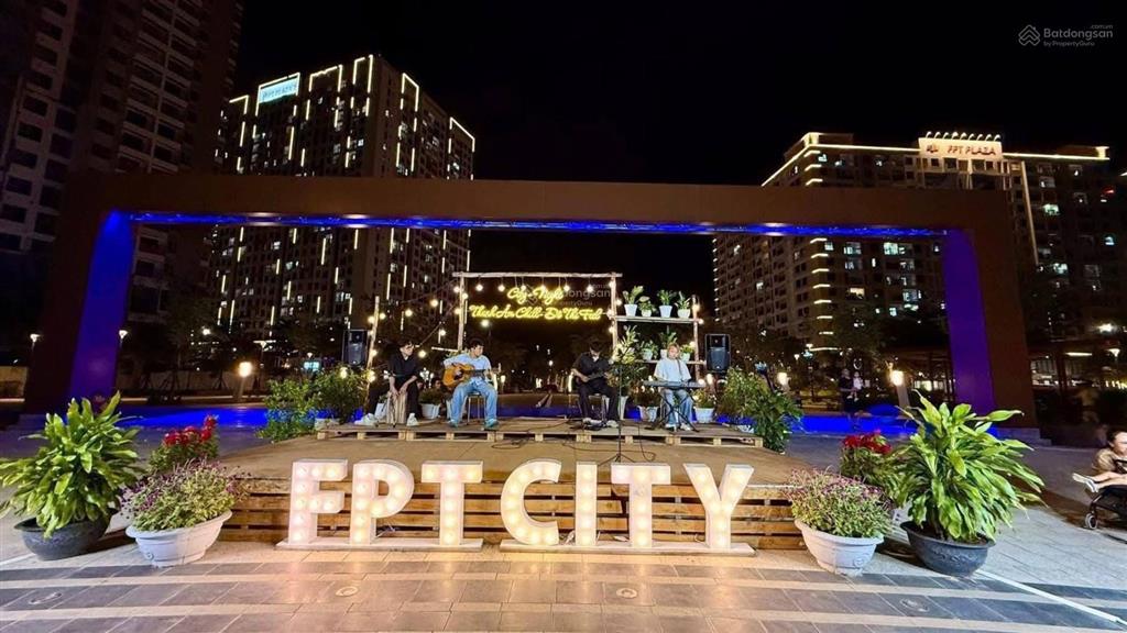 Bán căn hộ 3 phòng ngủ tầng cao fpt plaza 3 đà nẵng