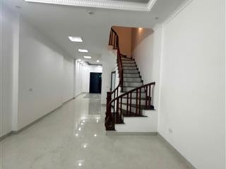 CHỈ DUY NHẤT 1 CĂN   – Ngọc Hồi – Thanh Trì  59m² x 5 tầng thang máy, ô tô vào nhà, 