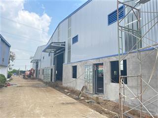Cho thuê xưởng 2200m2 văn phòng 200m2 đường quốc lộ 1a thủ thừa long an pccc tự động đường cont 24h