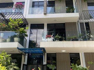Siêu phẩm nhà 3 tầng đẹp kdc cát lái sổ riêng 11,8 tỷ tl