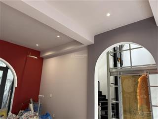 Cho thuê nhà 6 tầng mặt tiền t16 khu manhattan vinhomes, thang máy lớn, đậu xe thoải mái, kd tốt