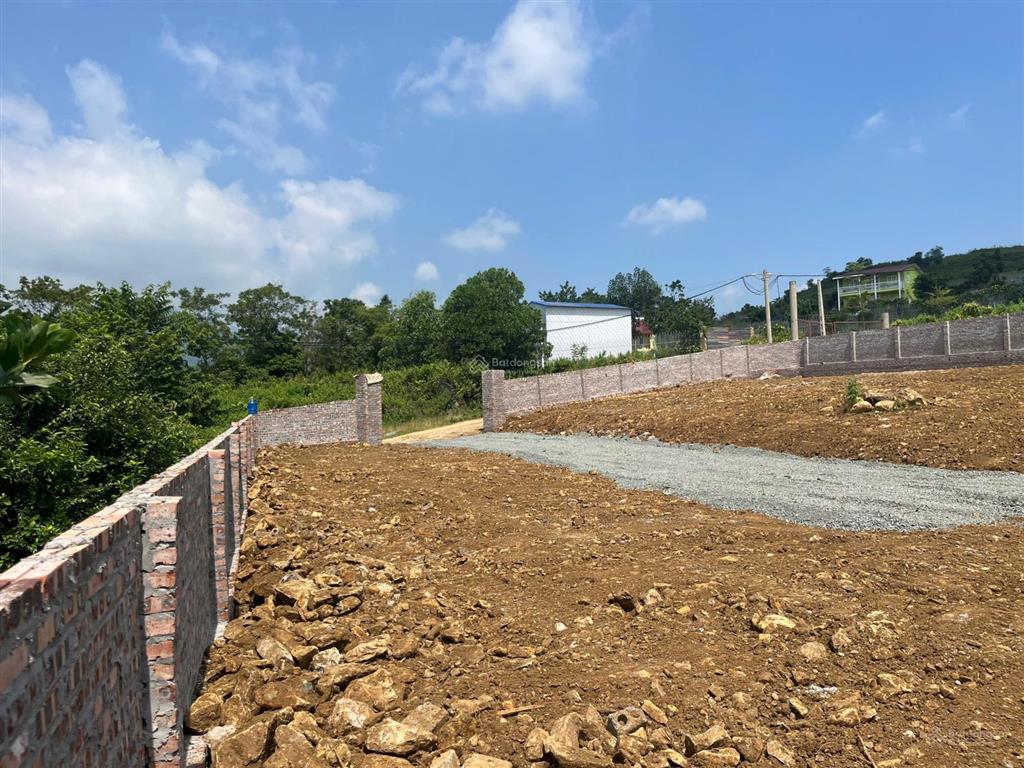 Chính chủ bán gấp mảnh đất 863 m2 tại đồng âmquốc oai sẵn sổ thích hợp xây bt nhà vườn nghỉ dưỡng