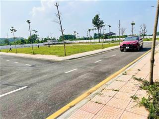 Con du học, chính chủ bán gấp lô đất 100m2 full thổ view hồ cách 50m đến khu đất đg 3 tháng đấu
