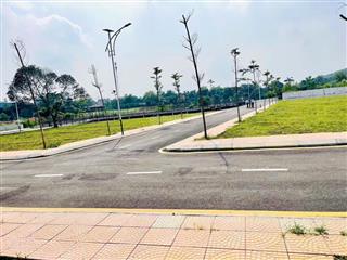 Cần tiền con du học, bán gấp lô đất 100m2 view hồ đầu tư 50 tỷ
