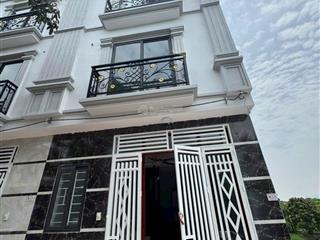 Chính chủ cần bán gấp nhà phụng châu, chương mỹ 35m2  nhỉnh 3 tỷ có tl