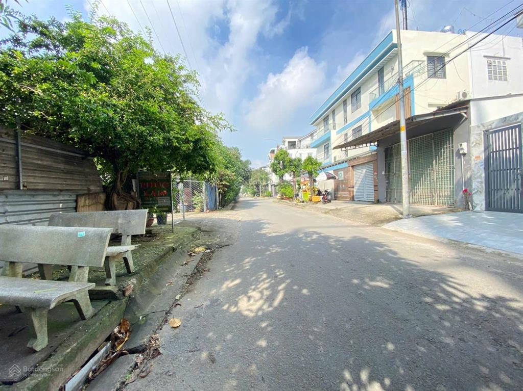 Cần bán gấp lô đất dt 5x23m tại kdc phú nhuận đường lê thị riêng, đối diện ubnd quận 12, giá 6,3 tỷ