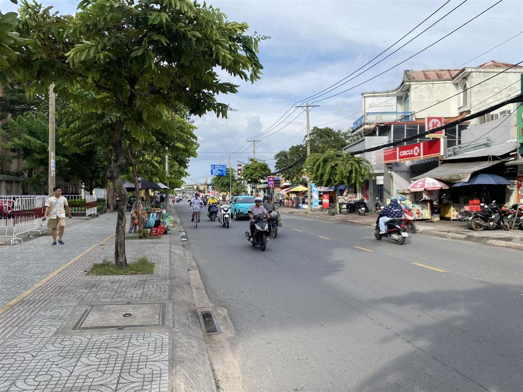 Lô góc 2 mt đường nguyễn ảnh thủ gần tô ký, dt 10x18m, giá 20 tỷ tl