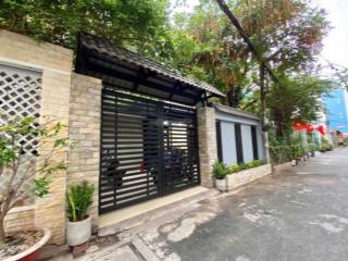 Không có căn thứ 2 so sánh  biệt thự mini 3 tầng, hẻm vip, 6.5m*15m, vuông a4, giá 15.8 tỷ tl