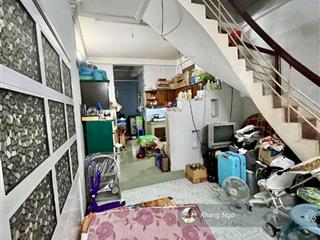 *tôi cần bán nhà sát mặt tiền đường huỳnh văn bánh q.pn  dt 86m2, mặt tiền rộng 4.7m hxh  11 tỷ